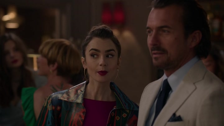 Emily_in_Paris_S02E06_WEBRip_x264-ION10_1118.jpg