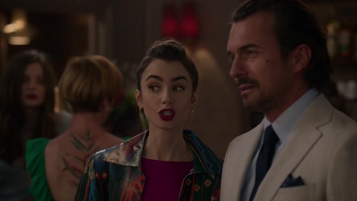 Emily_in_Paris_S02E06_WEBRip_x264-ION10_1122.jpg