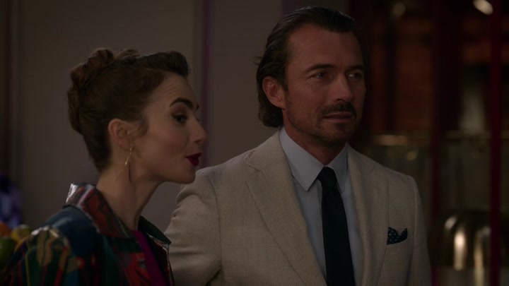 Emily_in_Paris_S02E06_WEBRip_x264-ION10_1138.jpg