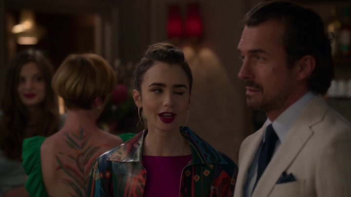 Emily_in_Paris_S02E06_WEBRip_x264-ION10_1143.jpg