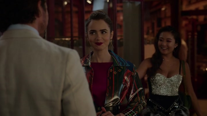 Emily_in_Paris_S02E06_WEBRip_x264-ION10_1250.jpg
