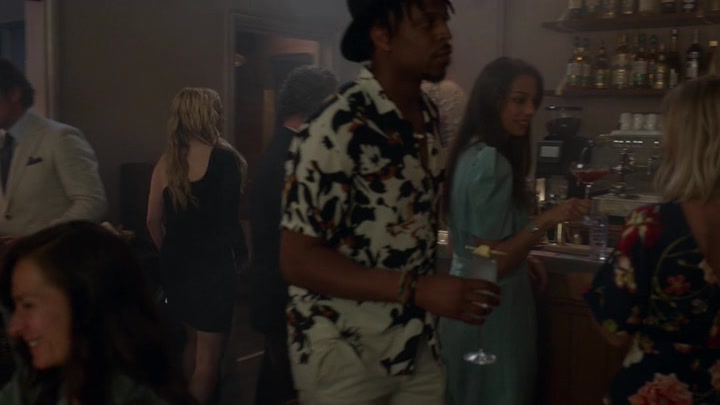 Emily_in_Paris_S02E06_WEBRip_x264-ION10_1418.jpg Emily_in_Paris_S02E06_WEBRip_x264-ION10_1418.jpg