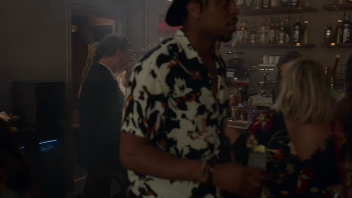 Emily_in_Paris_S02E06_WEBRip_x264-ION10_1419.jpg Emily_in_Paris_S02E06_WEBRip_x264-ION10_1419.jpg
