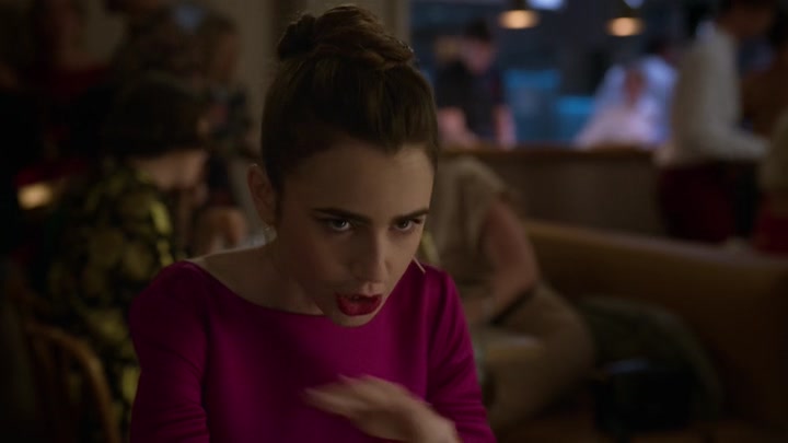 Emily_in_Paris_S02E06_WEBRip_x264-ION10_1475.jpg