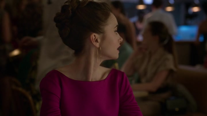 Emily_in_Paris_S02E06_WEBRip_x264-ION10_1524.jpg