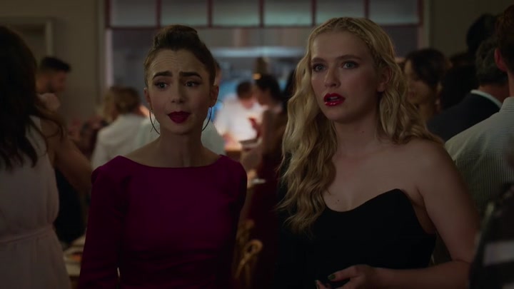 Emily_in_Paris_S02E06_WEBRip_x264-ION10_1636.jpg
