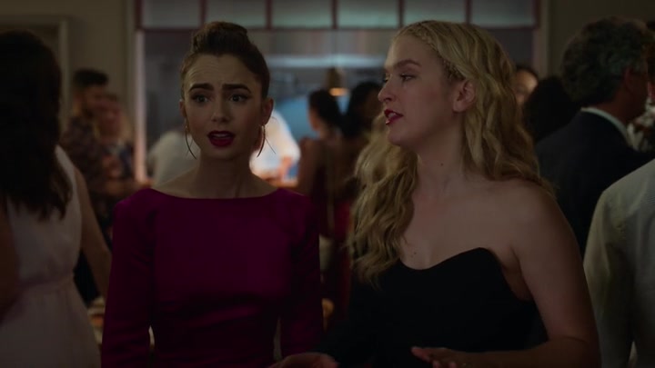 Emily_in_Paris_S02E06_WEBRip_x264-ION10_1641.jpg