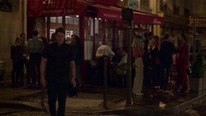 Emily_in_Paris_S02E06_WEBRip_x264-ION10_1655.jpg Emily_in_Paris_S02E06_WEBRip_x264-ION10_1655.jpg