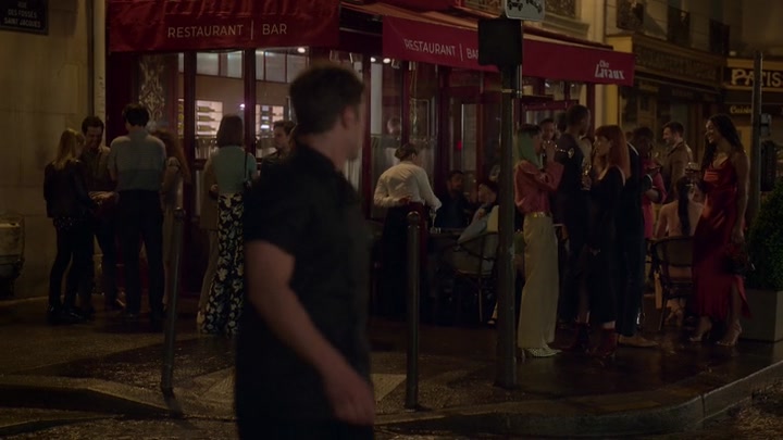 Emily_in_Paris_S02E06_WEBRip_x264-ION10_1658.jpg Emily_in_Paris_S02E06_WEBRip_x264-ION10_1658.jpg