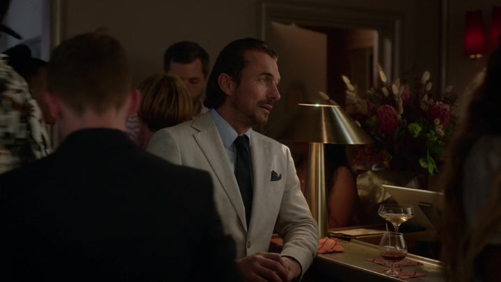 Emily_in_Paris_S02E06_WEBRip_x264-ION10_1707.jpg Emily_in_Paris_S02E06_WEBRip_x264-ION10_1707.jpg