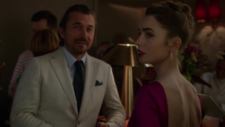 Emily_in_Paris_S02E06_WEBRip_x264-ION10_1741.jpg