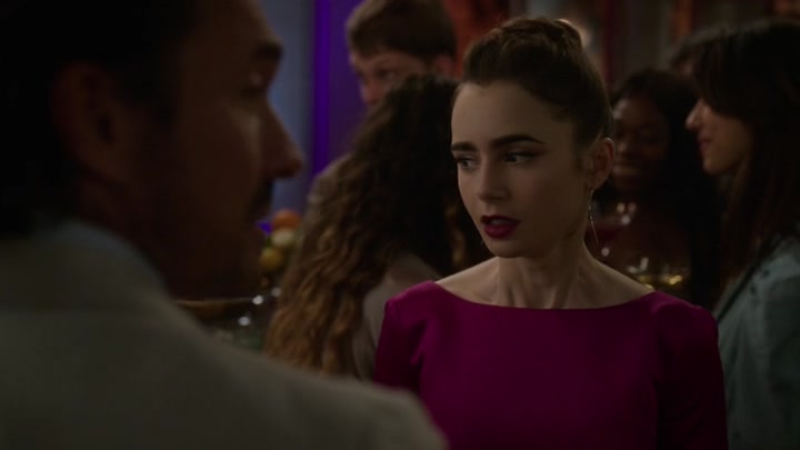 Emily_in_Paris_S02E06_WEBRip_x264-ION10_1747.jpg