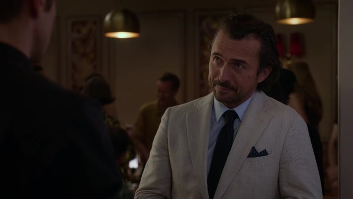 Emily_in_Paris_S02E06_WEBRip_x264-ION10_1825.jpg Emily_in_Paris_S02E06_WEBRip_x264-ION10_1825.jpg