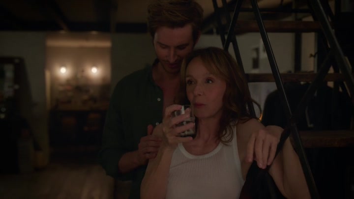 Emily_in_Paris_S02E06_WEBRip_x264-ION10_1882.jpg Emily_in_Paris_S02E06_WEBRip_x264-ION10_1882.jpg