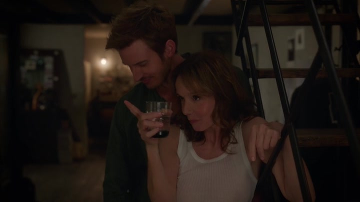 Emily_in_Paris_S02E06_WEBRip_x264-ION10_1894.jpg Emily_in_Paris_S02E06_WEBRip_x264-ION10_1894.jpg