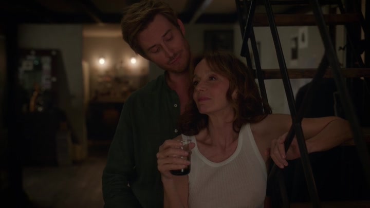 Emily_in_Paris_S02E06_WEBRip_x264-ION10_1916.jpg Emily_in_Paris_S02E06_WEBRip_x264-ION10_1916.jpg