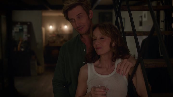 Emily_in_Paris_S02E06_WEBRip_x264-ION10_1931.jpg Emily_in_Paris_S02E06_WEBRip_x264-ION10_1931.jpg