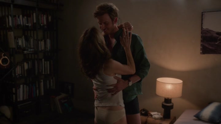 Emily_in_Paris_S02E06_WEBRip_x264-ION10_1958.jpg Emily_in_Paris_S02E06_WEBRip_x264-ION10_1958.jpg