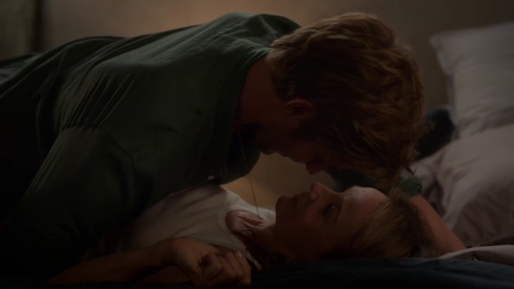 Emily_in_Paris_S02E06_WEBRip_x264-ION10_1965.jpg Emily_in_Paris_S02E06_WEBRip_x264-ION10_1965.jpg
