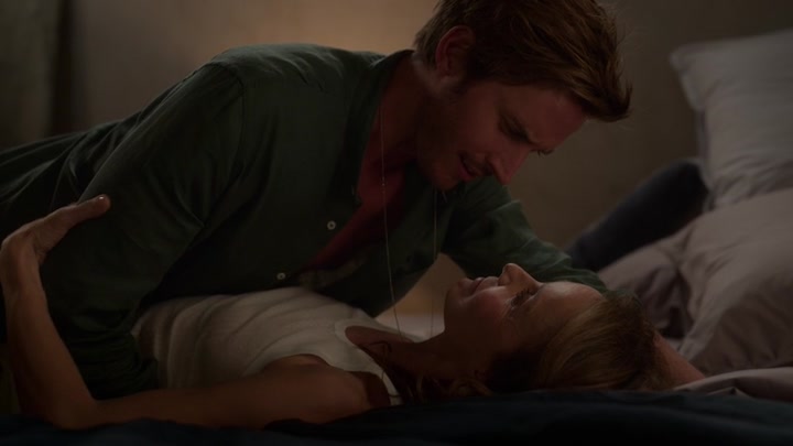Emily_in_Paris_S02E06_WEBRip_x264-ION10_1973.jpg Emily_in_Paris_S02E06_WEBRip_x264-ION10_1973.jpg