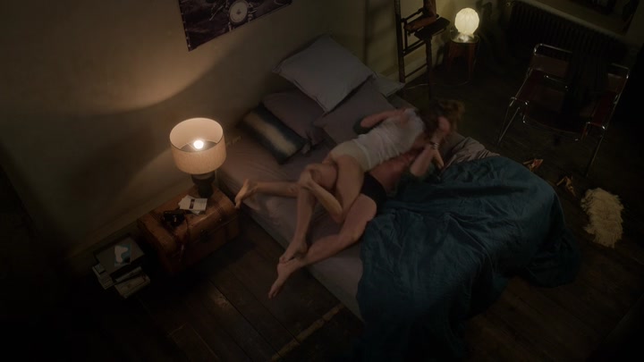 Emily_in_Paris_S02E06_WEBRip_x264-ION10_1986.jpg