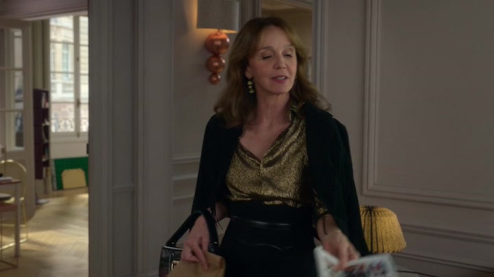 Emily_in_Paris_S02E06_WEBRip_x264-ION10_2003.jpg Emily_in_Paris_S02E06_WEBRip_x264-ION10_2003.jpg