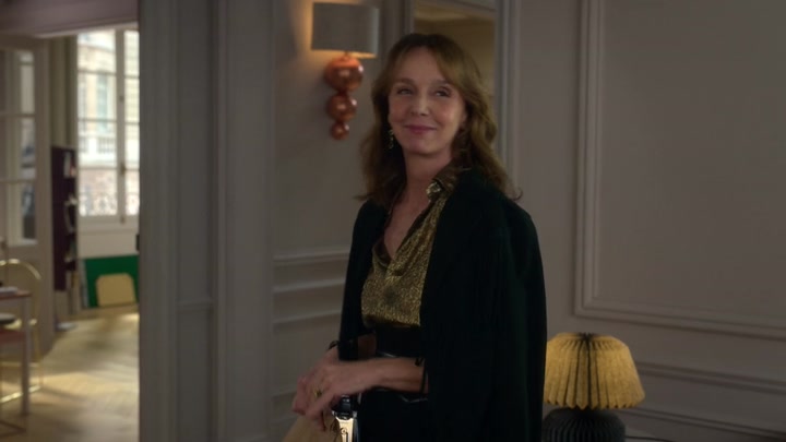 Emily_in_Paris_S02E06_WEBRip_x264-ION10_2009.jpg Emily_in_Paris_S02E06_WEBRip_x264-ION10_2009.jpg