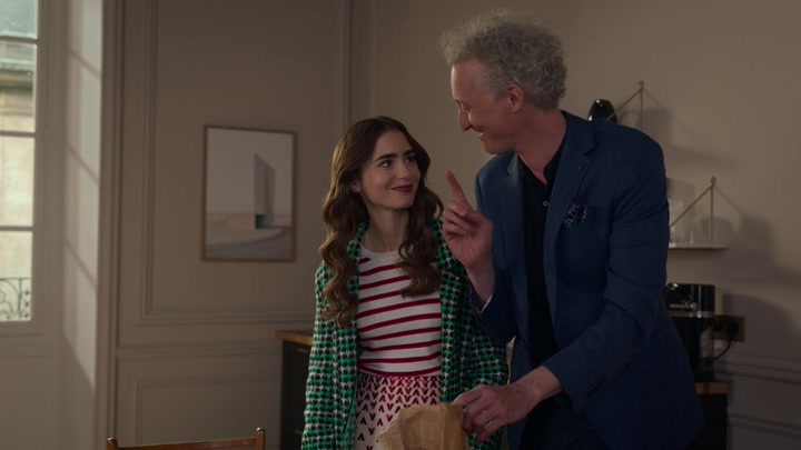Emily_in_Paris_S02E06_WEBRip_x264-ION10_2032.jpg Emily_in_Paris_S02E06_WEBRip_x264-ION10_2032.jpg