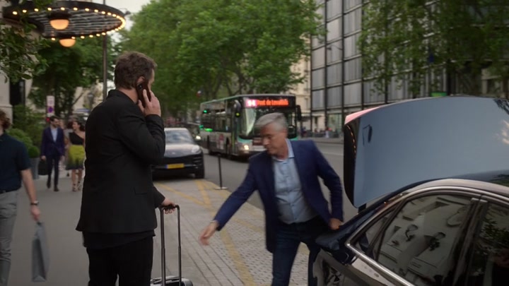 Emily_in_Paris_S02E06_WEBRip_x264-ION10_2058.jpg Emily_in_Paris_S02E06_WEBRip_x264-ION10_2058.jpg