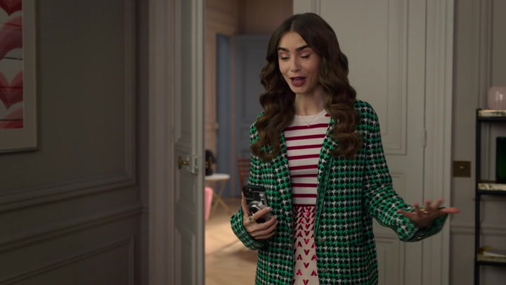 Emily_in_Paris_S02E06_WEBRip_x264-ION10_2211.jpg Emily_in_Paris_S02E06_WEBRip_x264-ION10_2211.jpg