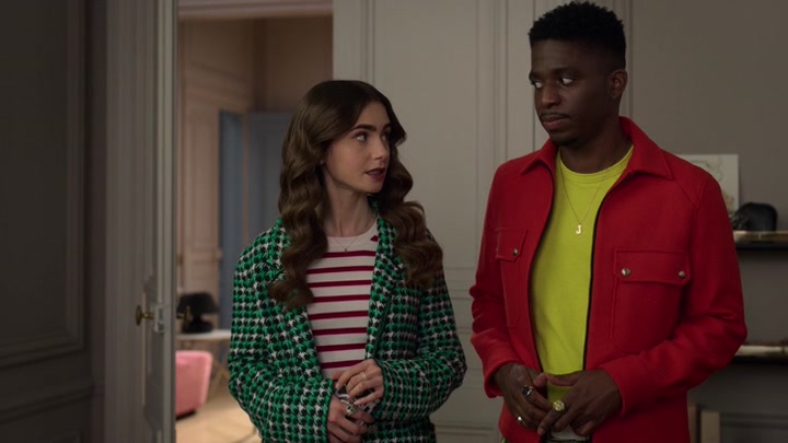 Emily_in_Paris_S02E06_WEBRip_x264-ION10_2247.jpg