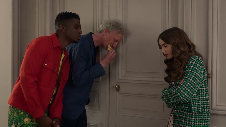 Emily_in_Paris_S02E06_WEBRip_x264-ION10_2331.jpg Emily_in_Paris_S02E06_WEBRip_x264-ION10_2331.jpg