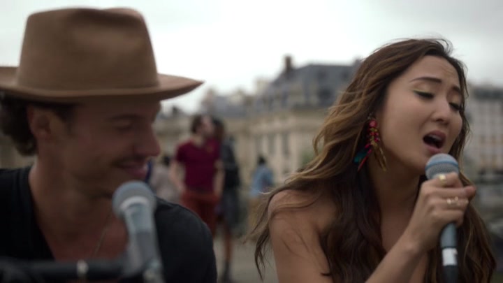 Emily_in_Paris_S02E06_WEBRip_x264-ION10_2479.jpg Emily_in_Paris_S02E06_WEBRip_x264-ION10_2479.jpg