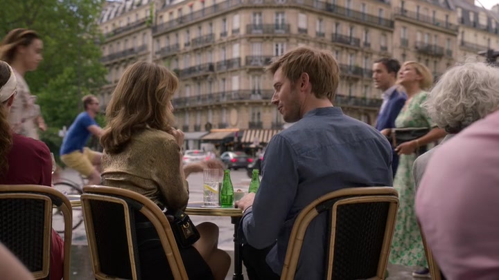 Emily_in_Paris_S02E06_WEBRip_x264-ION10_2548.jpg Emily_in_Paris_S02E06_WEBRip_x264-ION10_2548.jpg