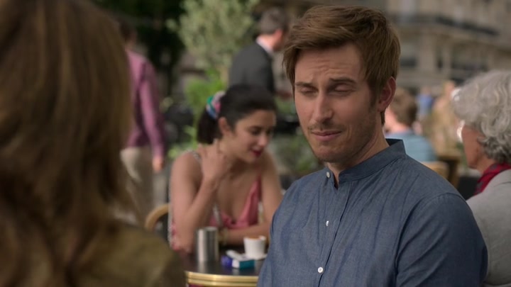 Emily_in_Paris_S02E06_WEBRip_x264-ION10_2576.jpg