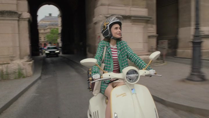 Emily_in_Paris_S02E06_WEBRip_x264-ION10_2705.jpg Emily_in_Paris_S02E06_WEBRip_x264-ION10_2705.jpg