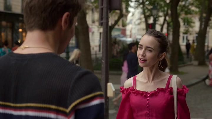 Emily_in_Paris_S02E07_WEBRip_x264-ION10_0159.jpg