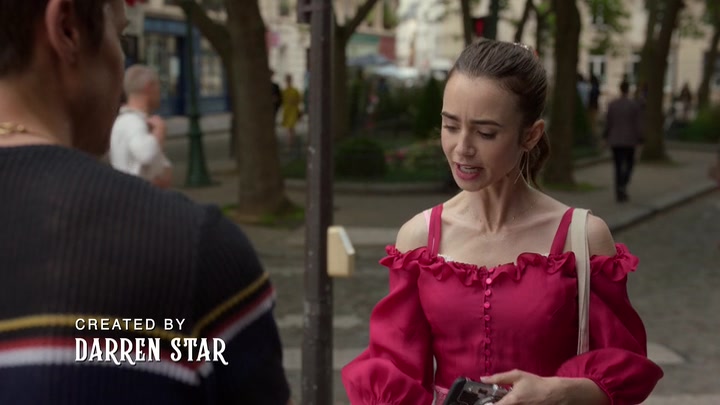 Emily_in_Paris_S02E07_WEBRip_x264-ION10_0184.jpg