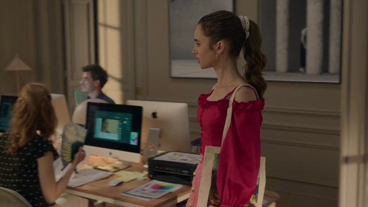 Emily_in_Paris_S02E07_WEBRip_x264-ION10_0237.jpg Emily_in_Paris_S02E07_WEBRip_x264-ION10_0237.jpg