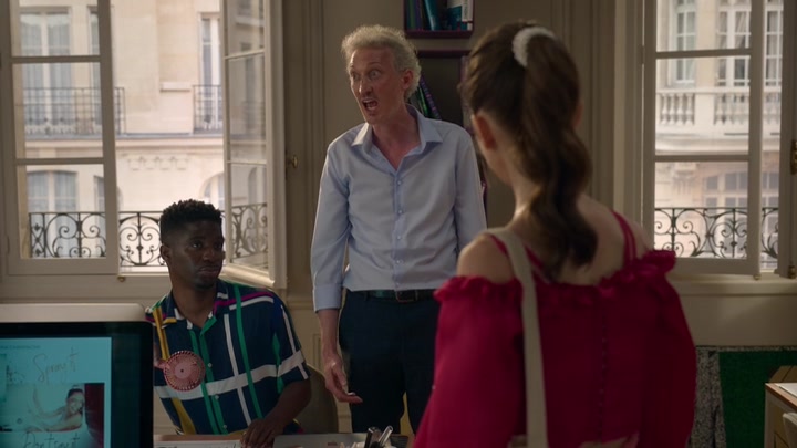 Emily_in_Paris_S02E07_WEBRip_x264-ION10_0279.jpg Emily_in_Paris_S02E07_WEBRip_x264-ION10_0279.jpg