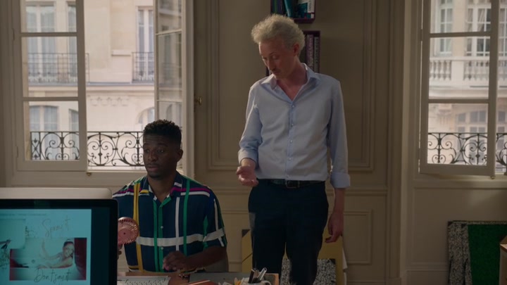 Emily_in_Paris_S02E07_WEBRip_x264-ION10_0291.jpg