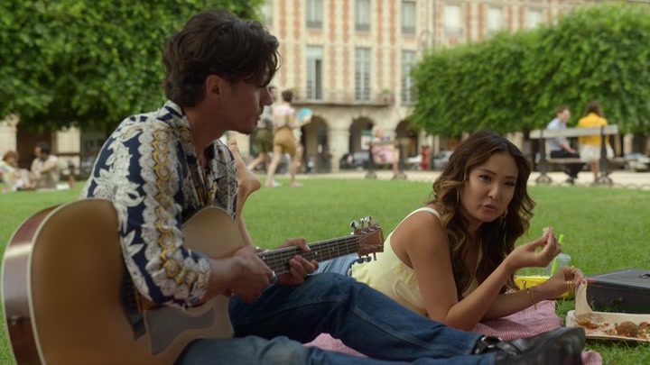 Emily_in_Paris_S02E07_WEBRip_x264-ION10_0476.jpg Emily_in_Paris_S02E07_WEBRip_x264-ION10_0476.jpg