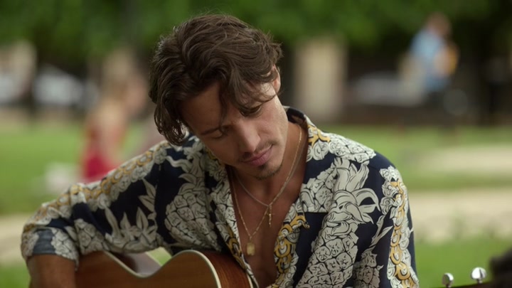 Emily_in_Paris_S02E07_WEBRip_x264-ION10_0502.jpg Emily_in_Paris_S02E07_WEBRip_x264-ION10_0502.jpg