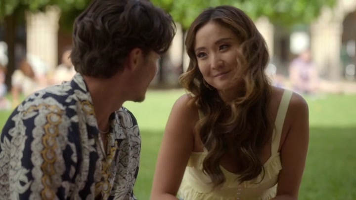 Emily_in_Paris_S02E07_WEBRip_x264-ION10_0565.jpg Emily_in_Paris_S02E07_WEBRip_x264-ION10_0565.jpg