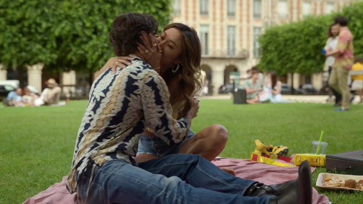 Emily_in_Paris_S02E07_WEBRip_x264-ION10_0609.jpg Emily_in_Paris_S02E07_WEBRip_x264-ION10_0609.jpg