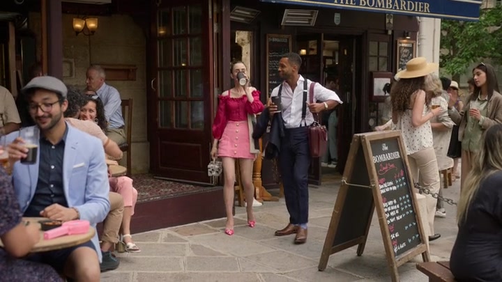 Emily_in_Paris_S02E07_WEBRip_x264-ION10_0642.jpg Emily_in_Paris_S02E07_WEBRip_x264-ION10_0642.jpg