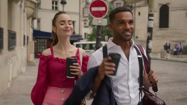 Emily_in_Paris_S02E07_WEBRip_x264-ION10_0716.jpg Emily_in_Paris_S02E07_WEBRip_x264-ION10_0716.jpg