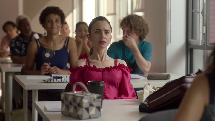 Emily_in_Paris_S02E07_WEBRip_x264-ION10_0820.jpg