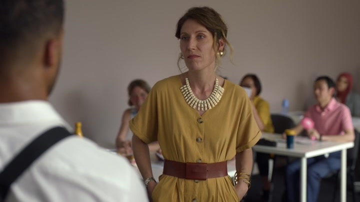 Emily_in_Paris_S02E07_WEBRip_x264-ION10_0836.jpg Emily_in_Paris_S02E07_WEBRip_x264-ION10_0836.jpg