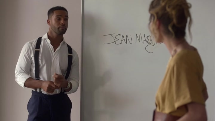 Emily_in_Paris_S02E07_WEBRip_x264-ION10_0841.jpg